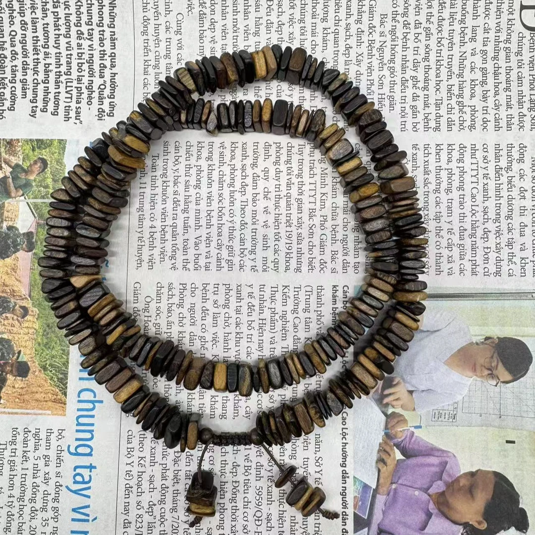 JXB-ZB127-B19伽罗宝塔黄棋单圈手串（多样性发货）