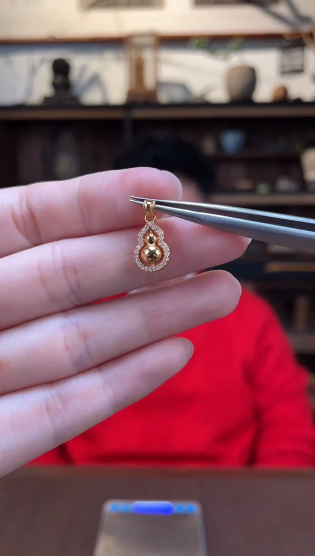 【闪购商品】18K金颈饰18K金葫芦吊坠*10MY赠链