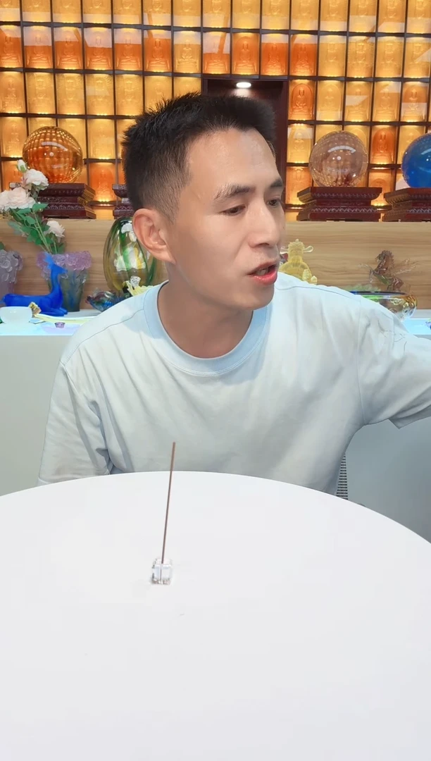 手工艺品琉璃白色六方体小香插1公分