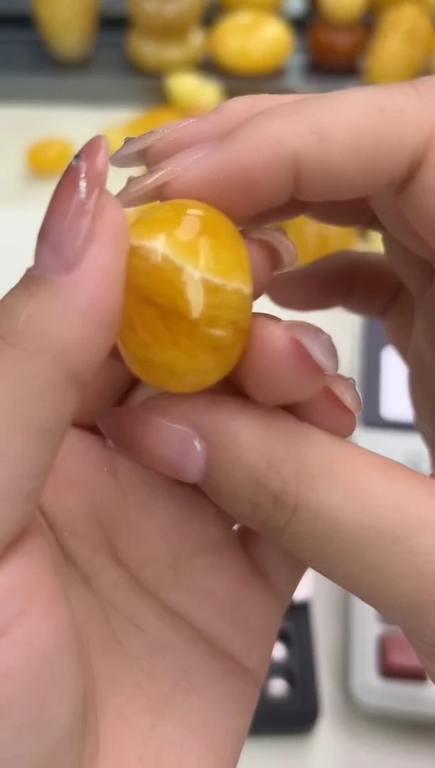 裸石琥珀未镶嵌琥珀蜜蜡吊坠