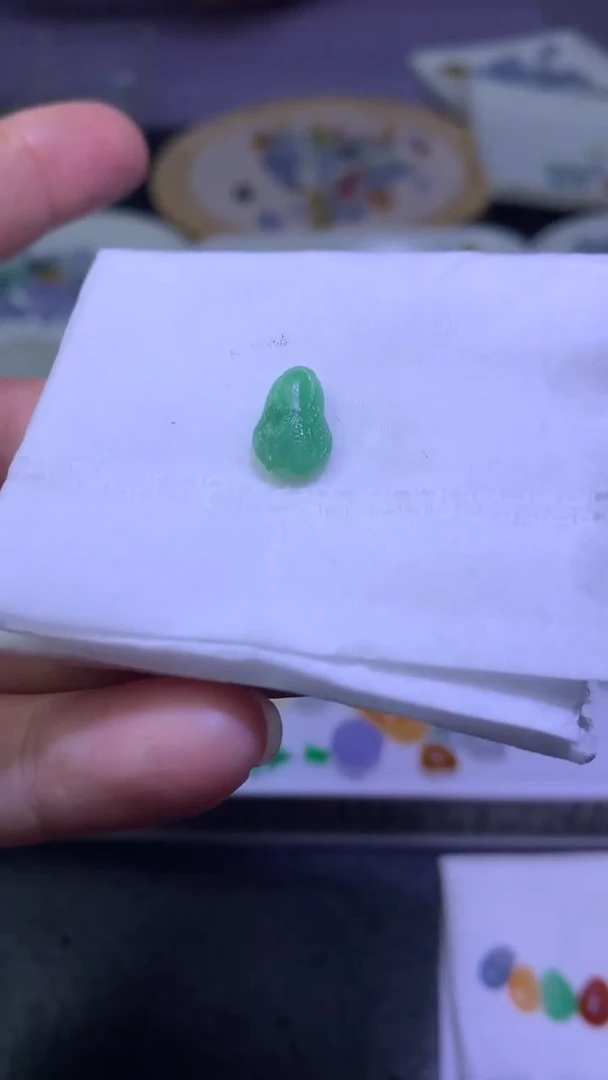 未镶嵌定制翡翠毛货