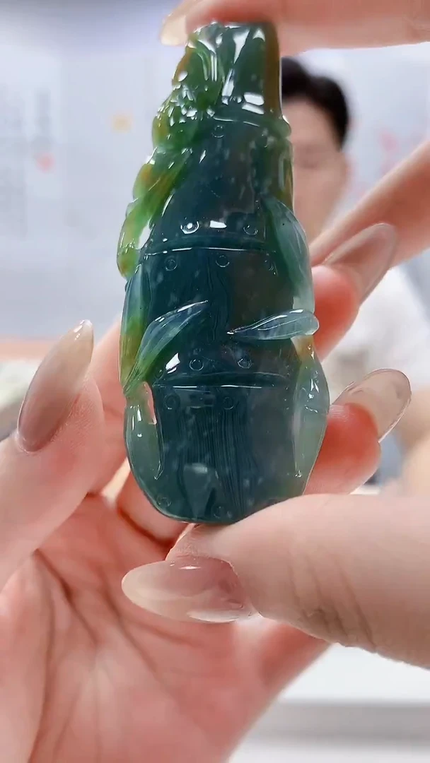 未镶嵌定制翡翠4917lr-毛货挂件86