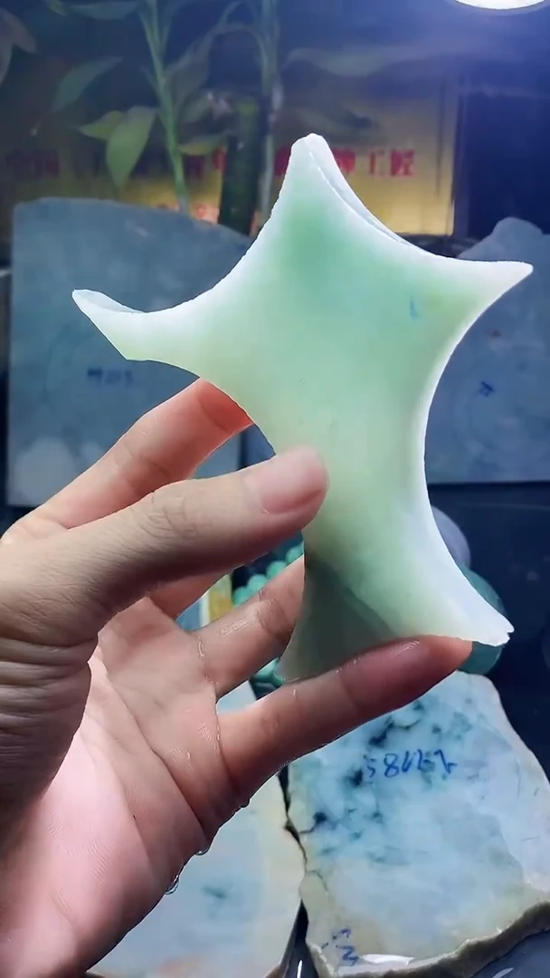 未镶嵌挂件翡翠小雨224