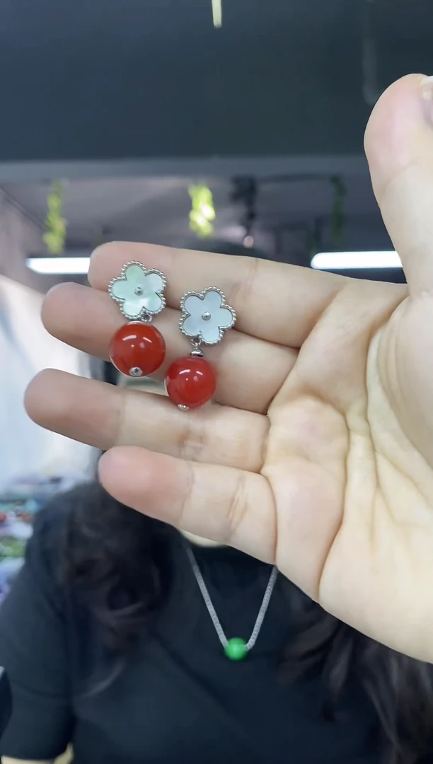 未镶嵌南红玛瑙耳饰多样性发其一颜色微差