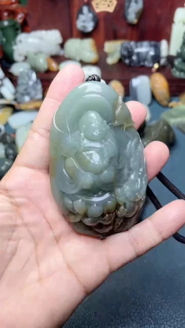 和田玉未镶嵌把件-