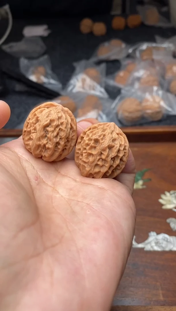 【闪购商品】文玩核桃把件A194号29尺苹果