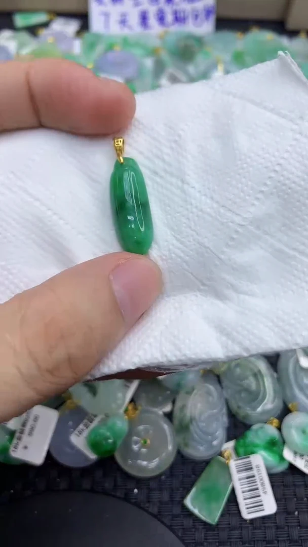颈饰未镶嵌翡翠天然缅甸A货翡翠