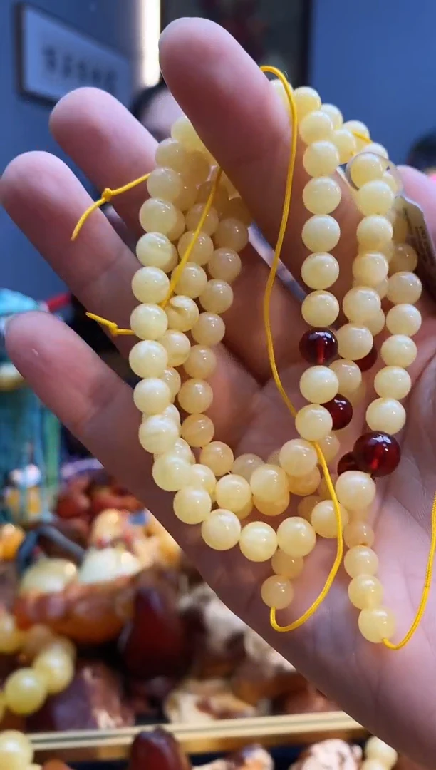 未镶嵌颈饰琥珀项链