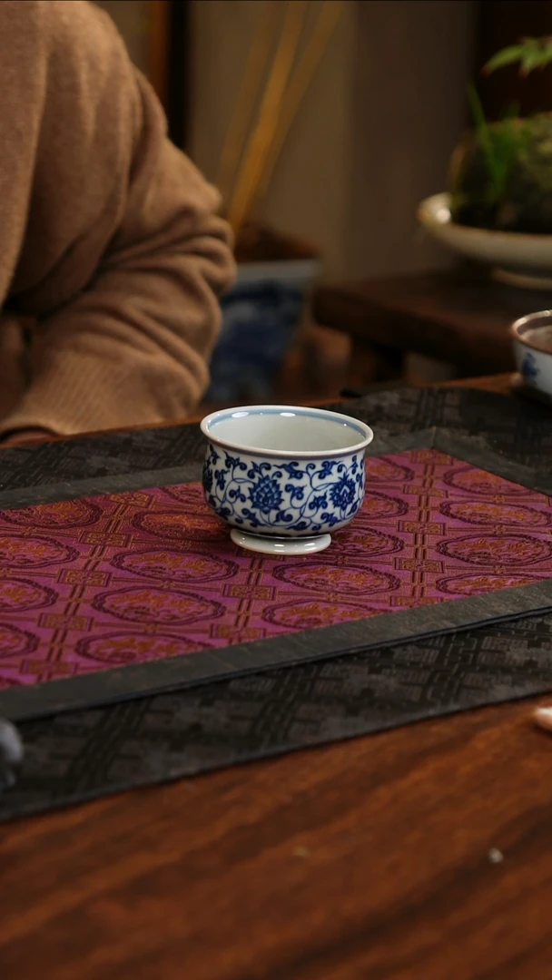 【闪购商品】杯子缠枝莲炉式杯