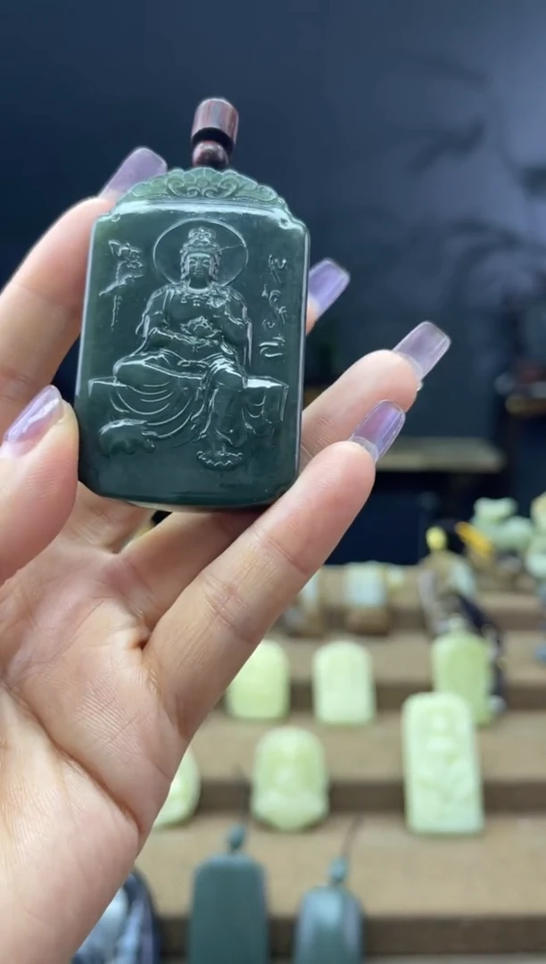 颈饰未镶嵌和田玉1