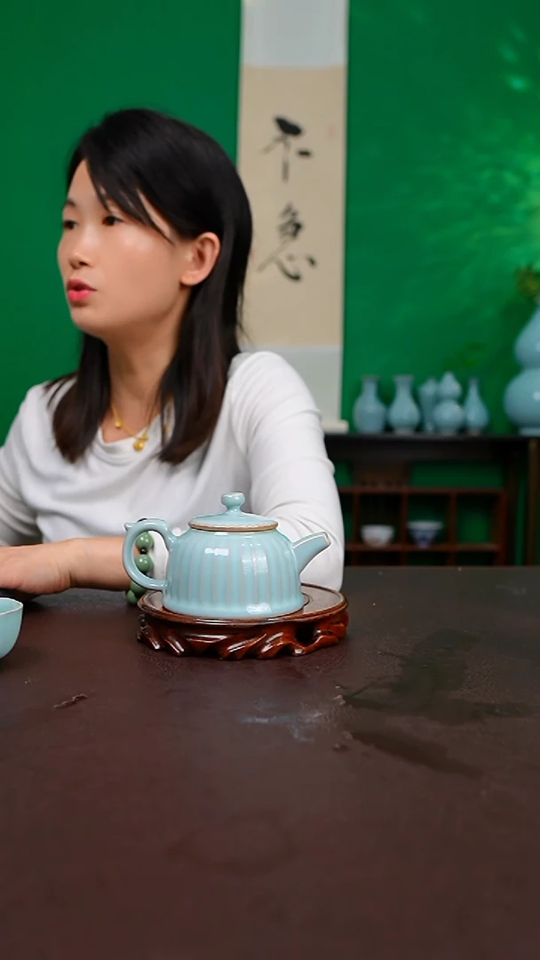 天青青莲壶不完美 简装