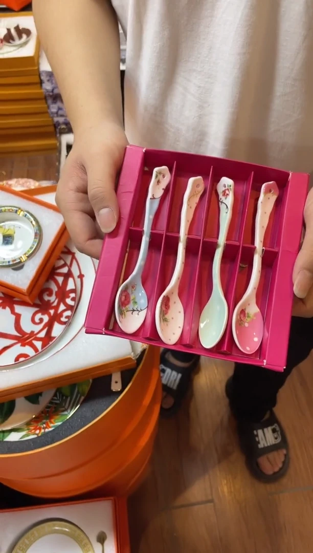 杯鸿辉家品牌瓷器，京东包邮！