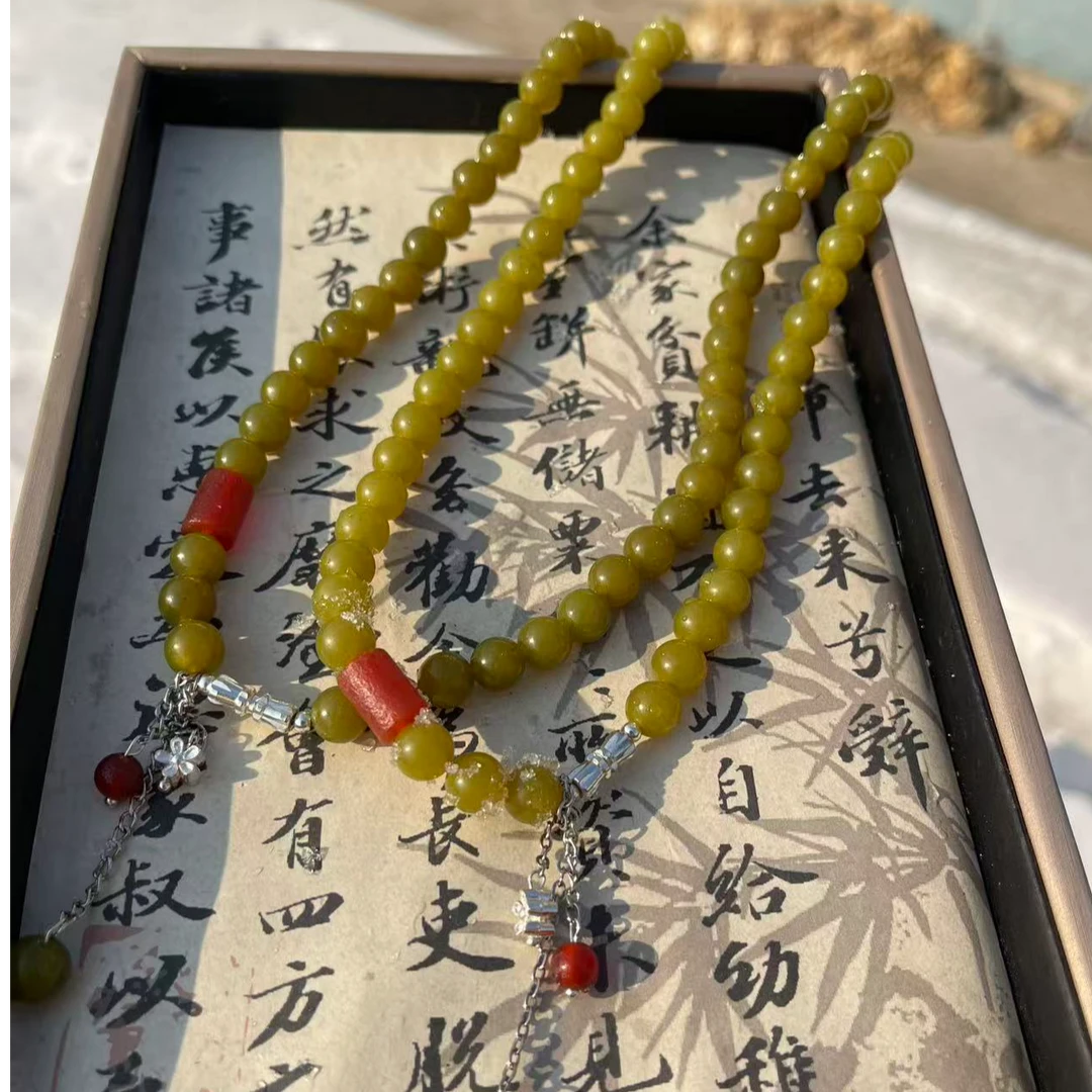 天然岫玉牛油果项链