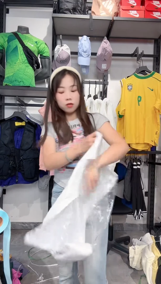 1164   编码 瑕疵款直播间过款为准 尺码 2