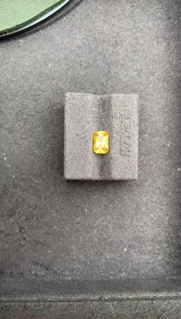 裸石彩色蓝宝石1.5ct黄蓝宝 定制 GE