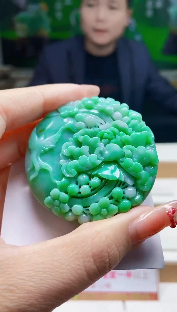 颈饰未镶嵌翡翠1