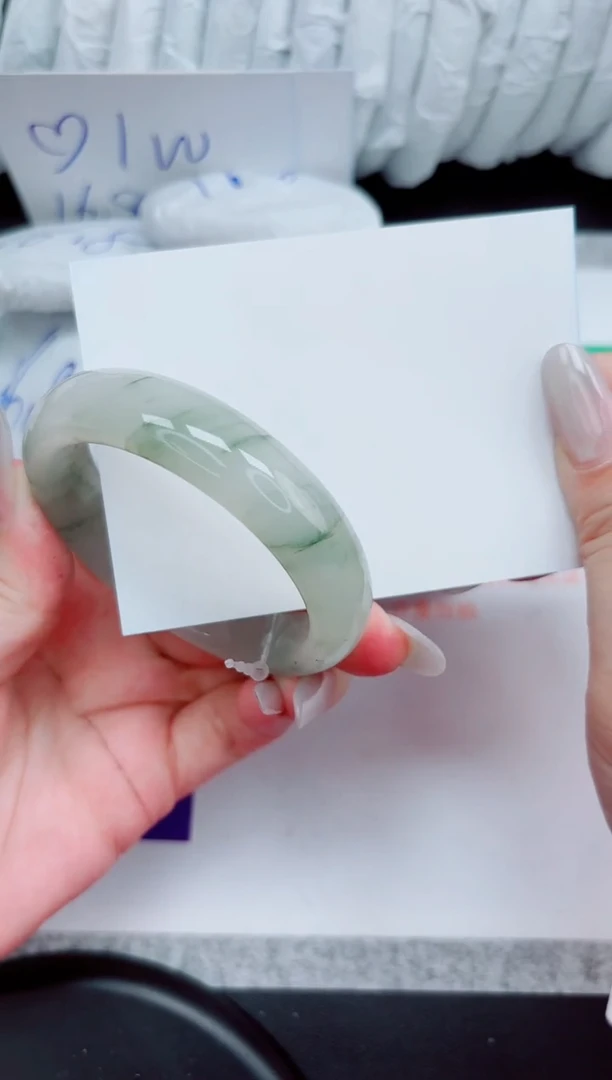 石英质玉手镯未镶嵌62-55.5