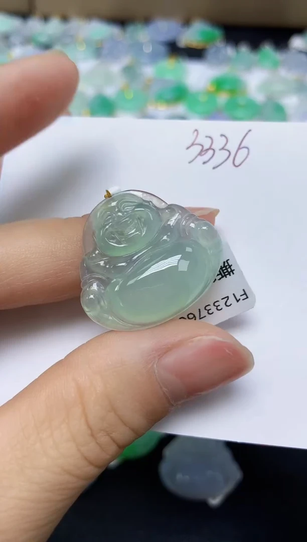 翡翠18K金镶嵌颈饰 天然缅甸翡翠A货