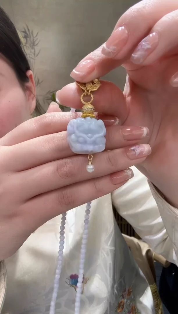 【闪购商品】翡翠颈饰未镶嵌吊坠