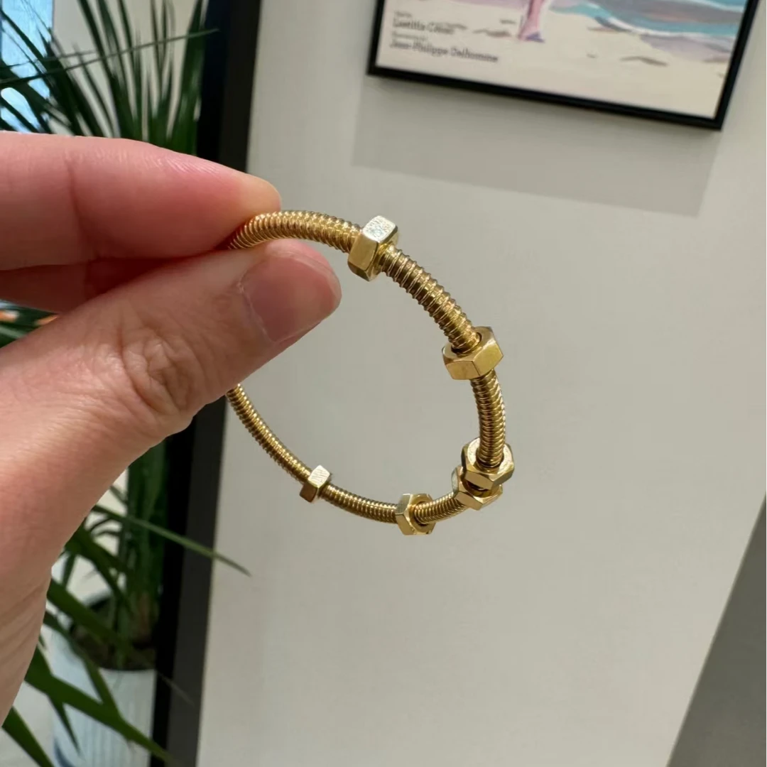 18K金螺丝钉手镯 CZ