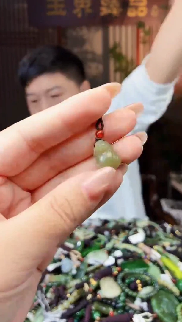 颈饰未镶嵌和田玉多样性发货拍一发一