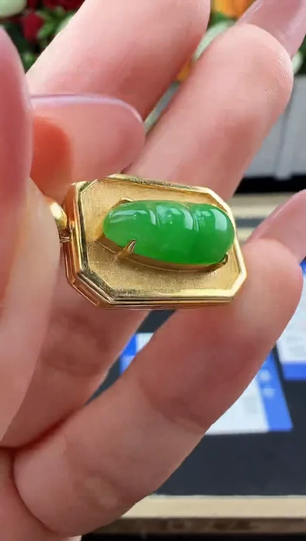 套链18K金镶嵌翡翠勿拍