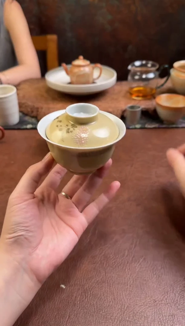 赋山堂手绘秋菊盖碗。。。。。。