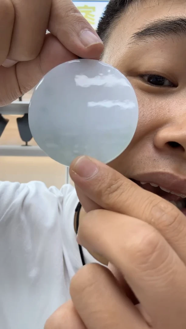翡翠未镶嵌颈饰天然翡翠A货孤品一件