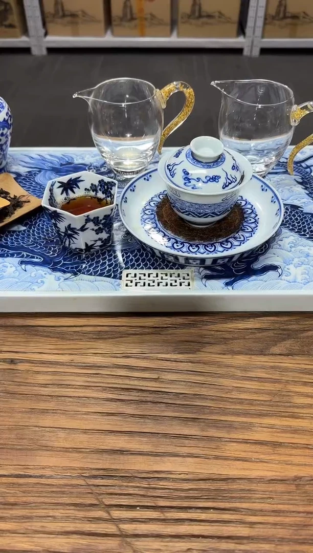 高端品鉴