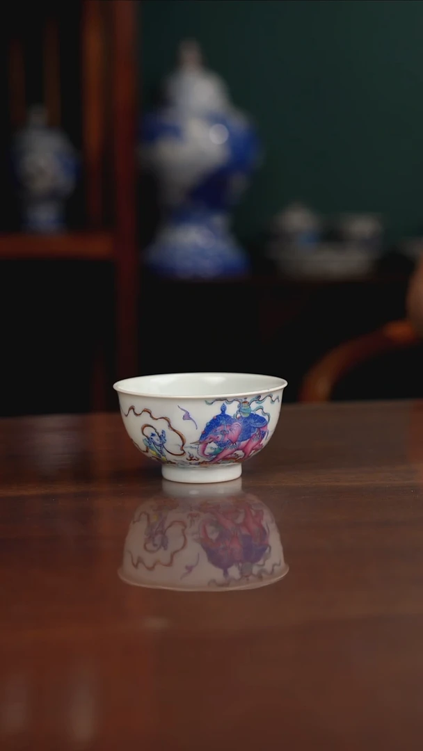 空山明月 新斗彩 太平有象