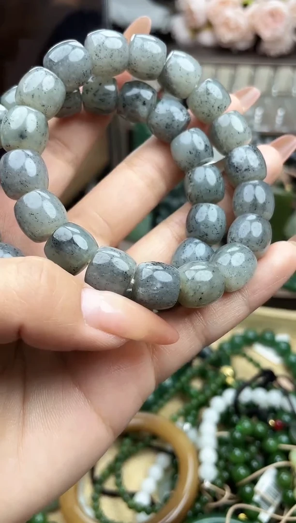 颈饰未镶嵌和田玉未镶嵌和田玉吊坠多样性拍一发一