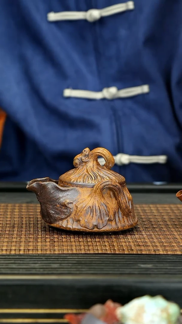 【闪购商品】紫砂茶壶17荷趣手抓壶 柴烧