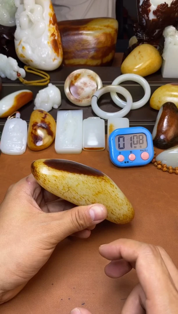 和田玉未镶嵌把件二***石和田玉