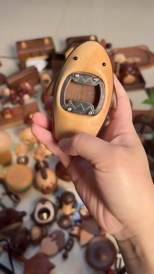 木微瑕鲨鱼开瓶器