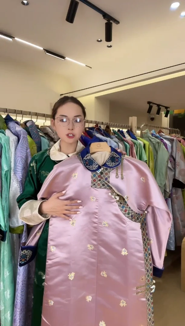 021  成人蒙古袍粉色  XL码