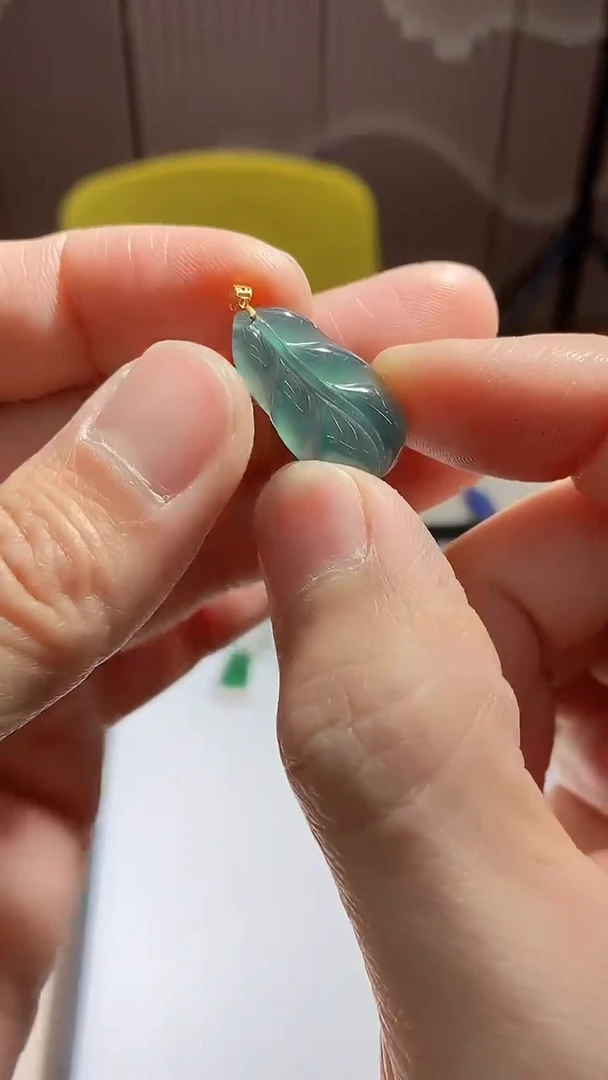 【闪购商品】翡翠吊坠(不含链)18K金镶嵌多样性发其一【29】