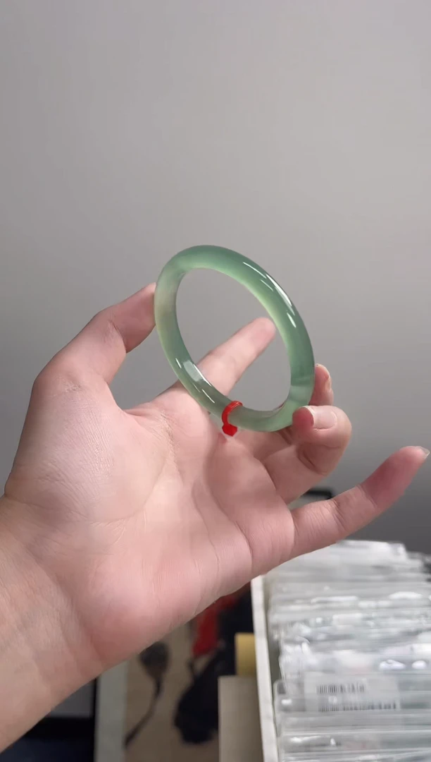 玛瑙/玉髓手镯未镶嵌58-59圈 需要包容