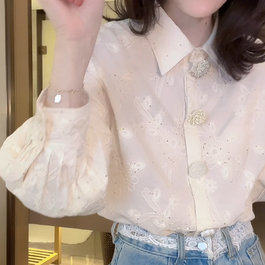高级感翻领刺绣钩花百搭长袖衬衫2025春季新款设计感纯色时尚衬衣