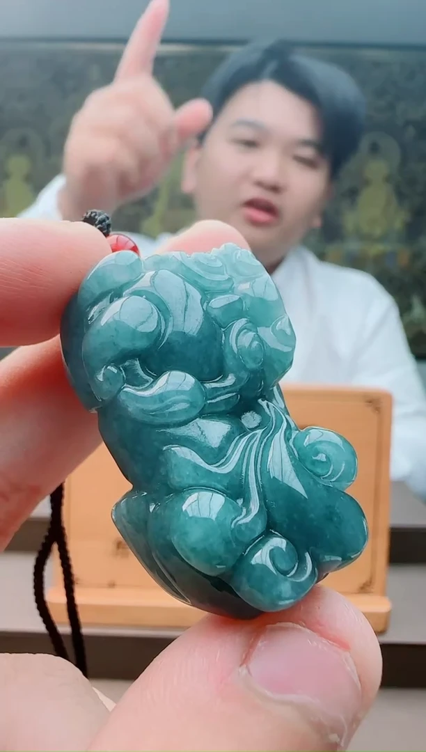 颈饰未镶嵌翡翠多样性发其一