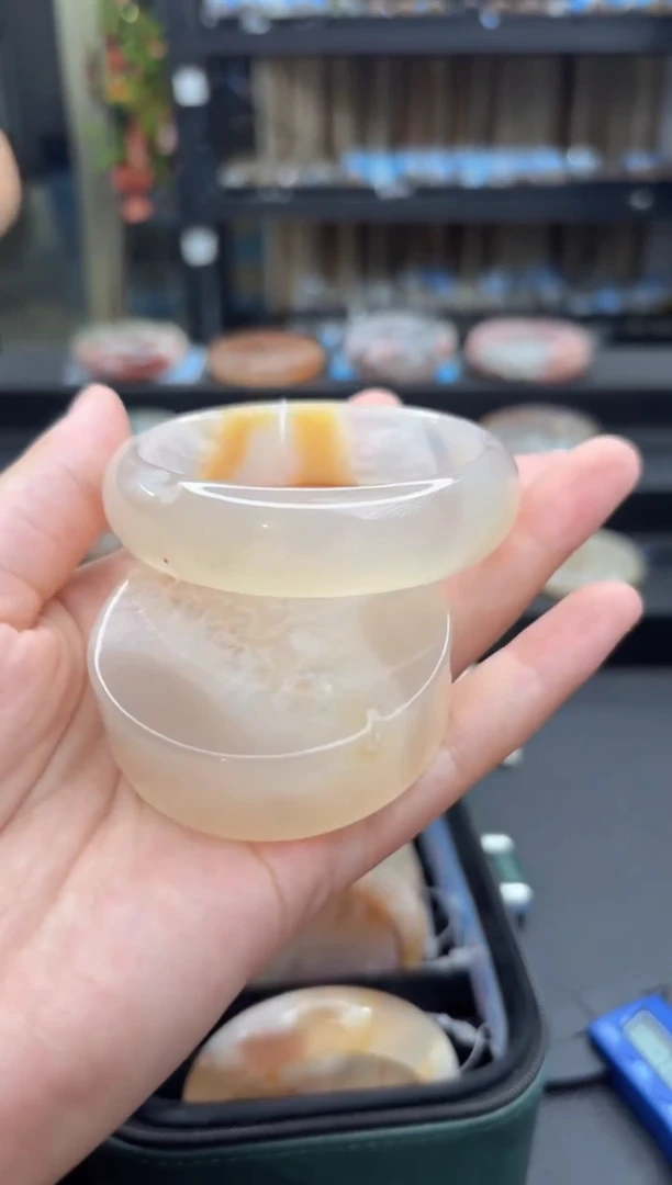 未镶嵌手镯石英质玉237(56圈赠送镯心)