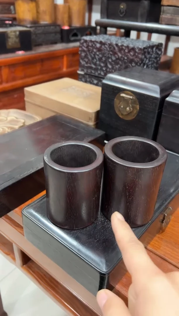 紫檀木福利小号笔筒