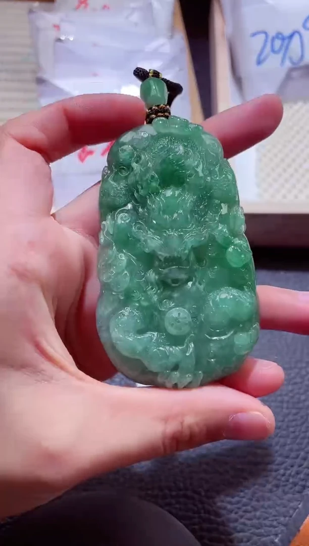 颈饰未镶嵌翡翠00003118