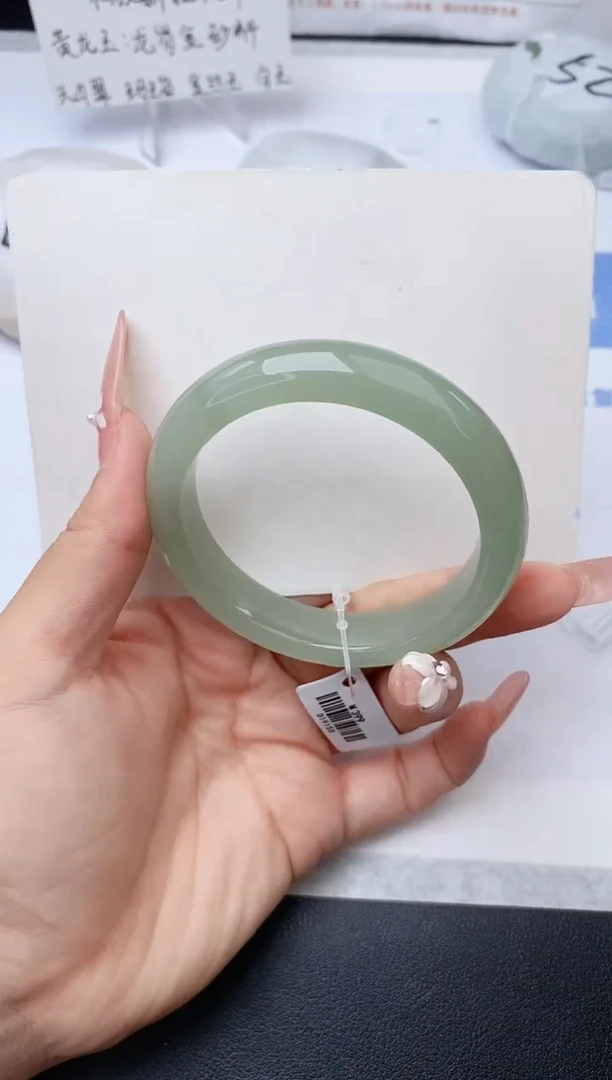 石英质玉手镯未镶嵌w140-DB