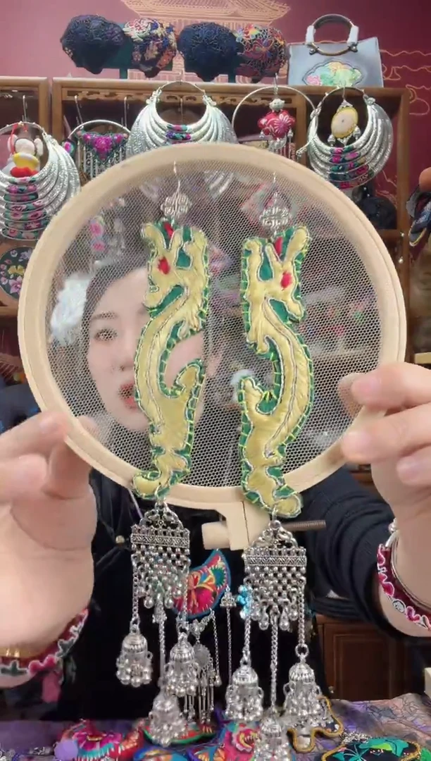 刺绣耳环111甜甜家