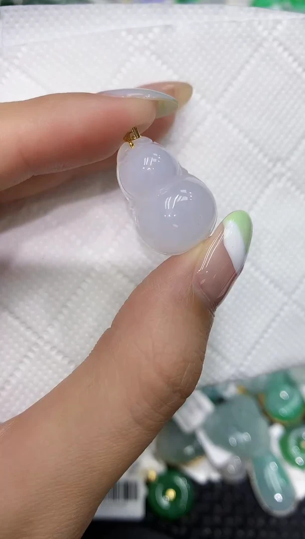 翡翠18K金镶嵌颈饰111111111111