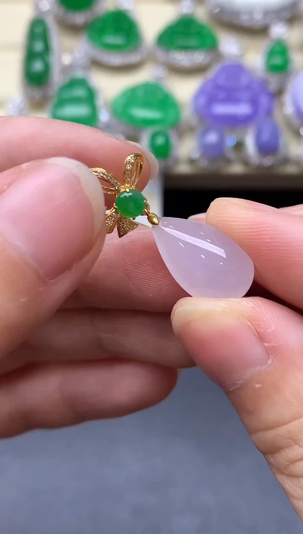 颈饰18K金镶嵌翡翠337-中国好珍宝