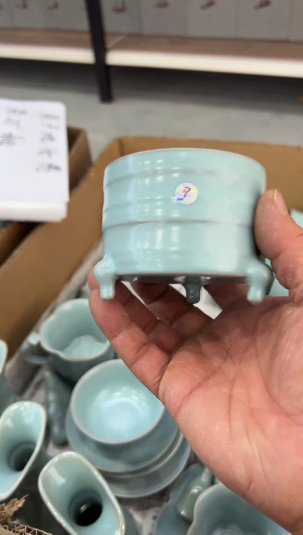 【闪购商品】杯宋臻釉三足尊大大瑕7