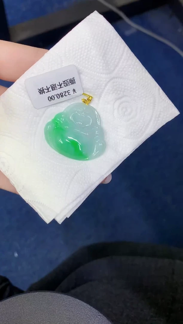 颈饰18K金镶嵌翡翠缅甸天然翡翠A货