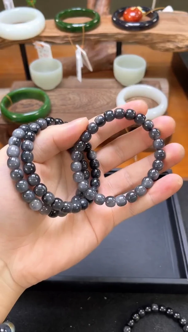 未镶嵌手串和田玉卡8 新疆于田青花老型 多样性发一