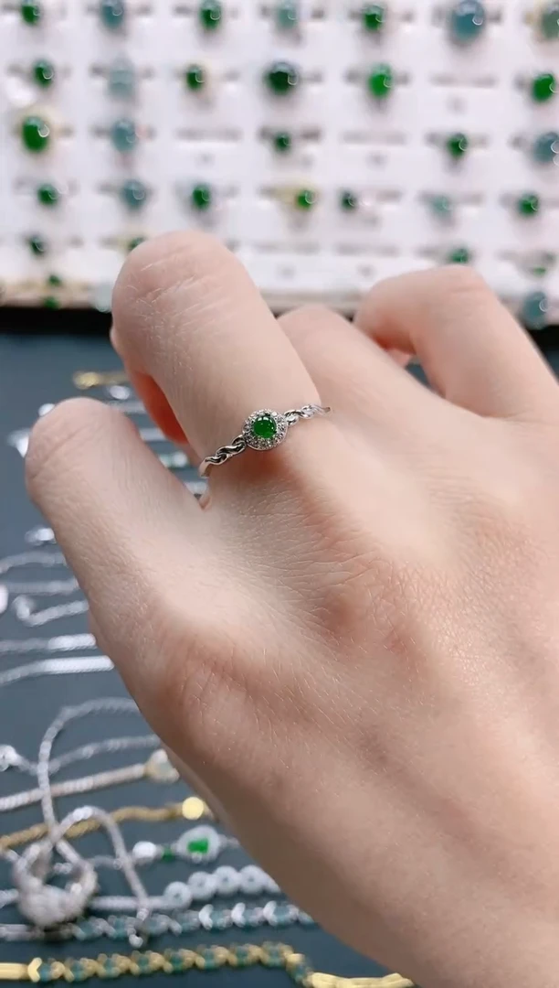 【闪购商品】翡翠戒指银S925镶嵌天然翡翠